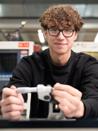 Gruppenfoto HEULE Mitarbeitende heule-lehrling-produktion