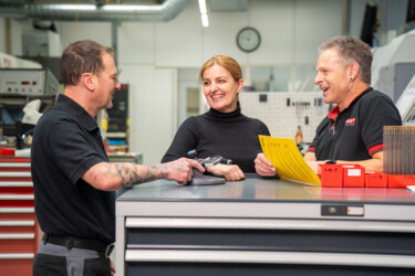 Mitarbeiter im Gespr&auml;ch